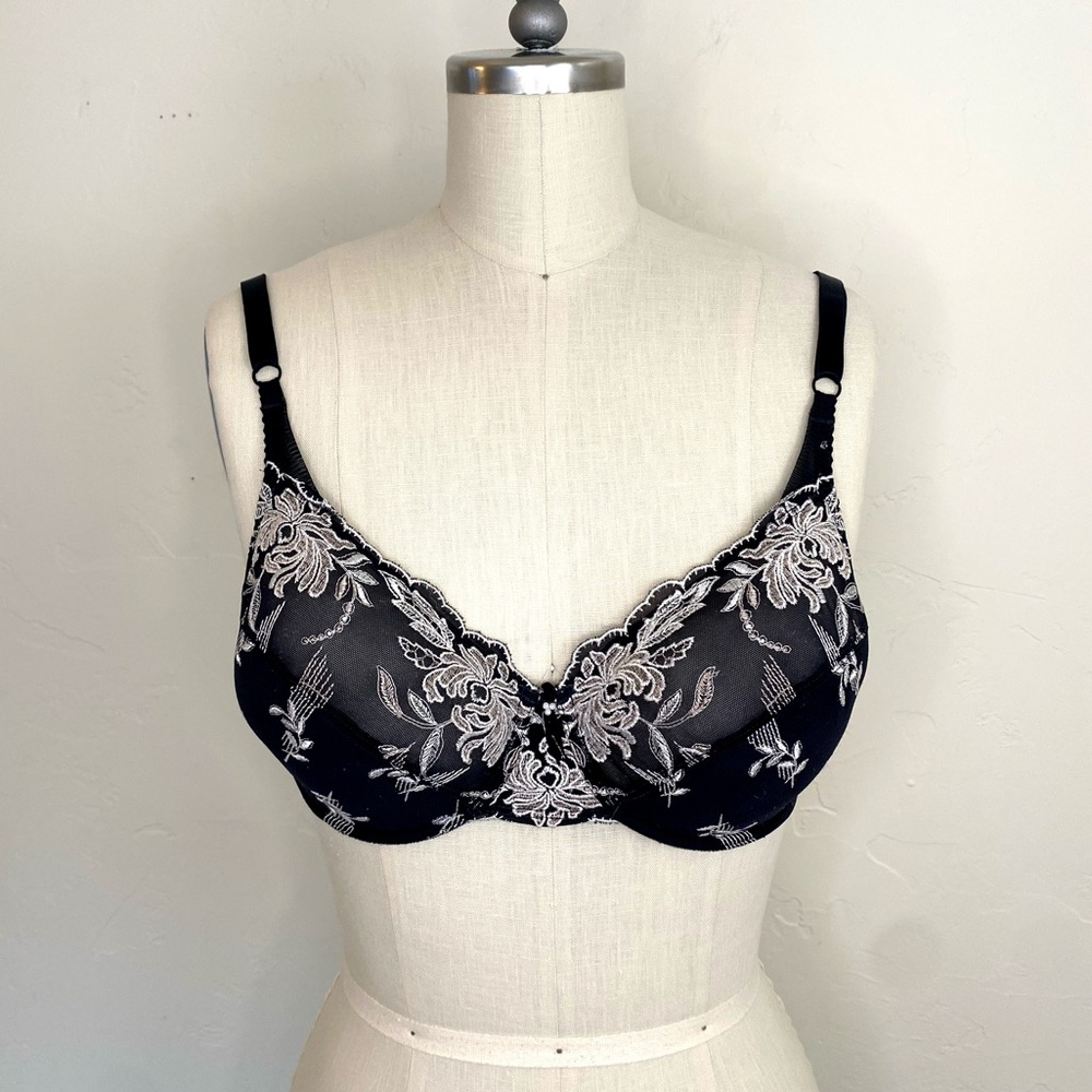 Wacoal Black White 36C Romantic Lace Unlined Underwire Bra Full Coverage
